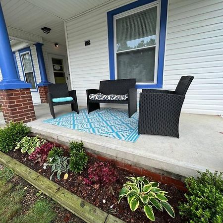 The Purple Door Apt In The Heart Of Radford City Extérieur photo