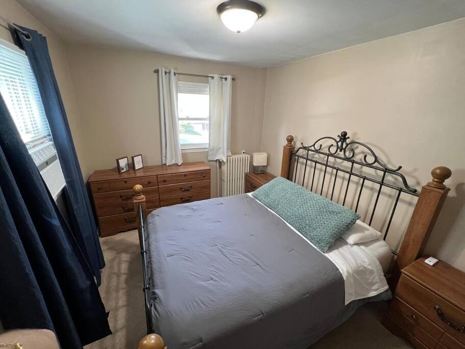 The Purple Door Apt In The Heart Of Radford City Extérieur photo
